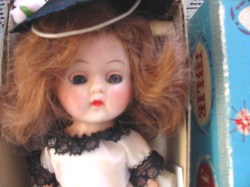 julie main_06